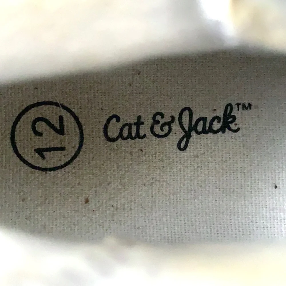 Cat & Jack me detail or